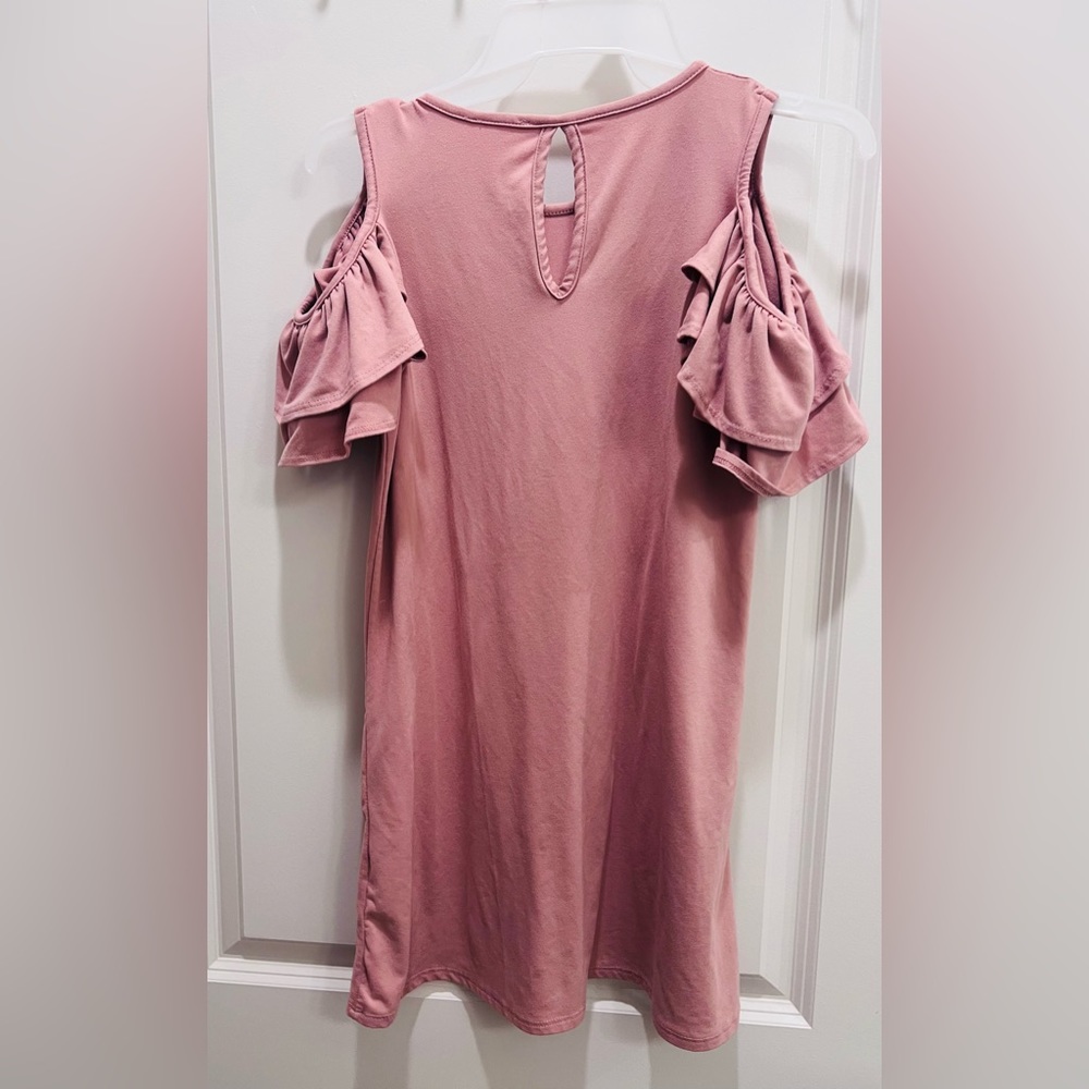 Girl pink dress